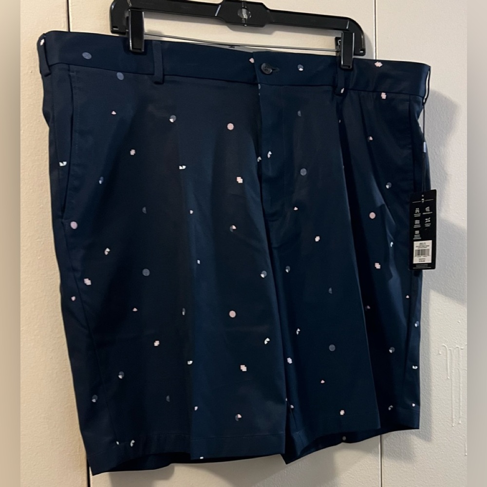🆕 NWT WALTER HAGEN MENS PERFECT 11 GOLFSHORTS (42) - Picture 12 of 12